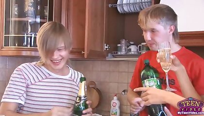 Блондинки, Минет, Брюнетки, Камшот, Реальное, Молодые, Юные